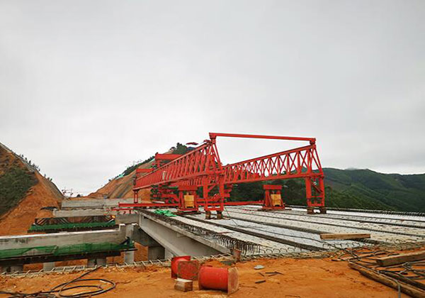 温州铁路架桥机租赁：专业设备，助力您的工程项目