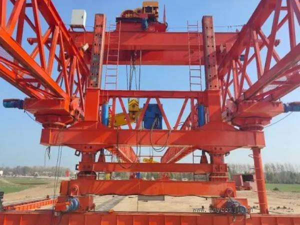50米架桥机在施工过程中可能遇到的问题及解决方法？